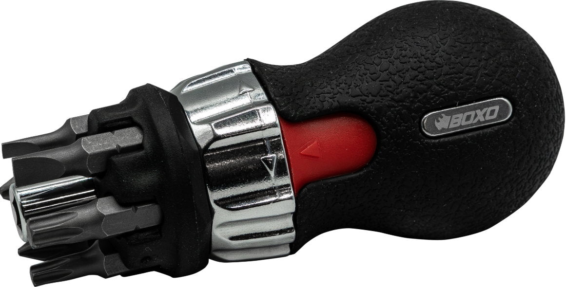 Stubby Ratcheting Screwdriver w/ bits storage