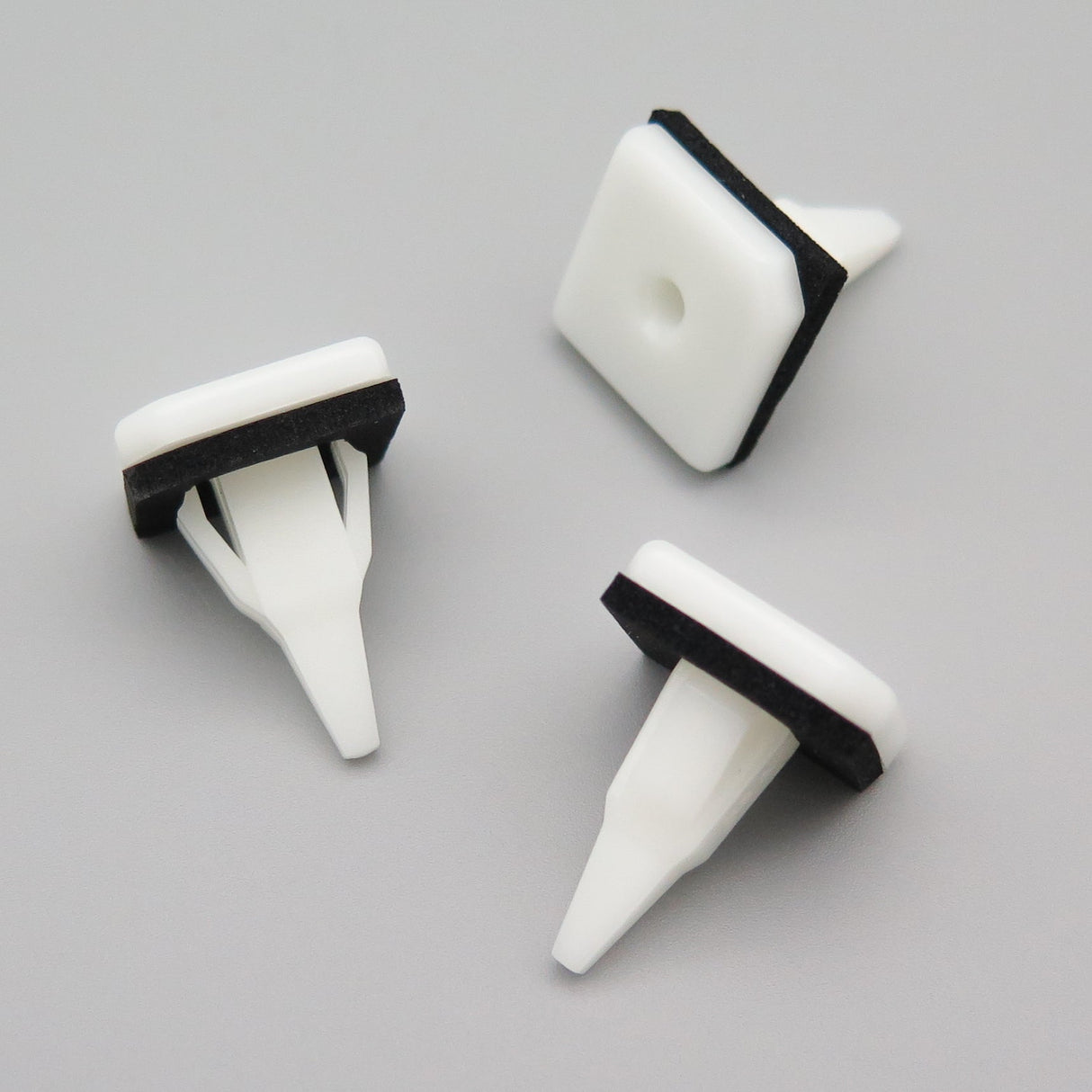 Plastic Fastener, Sill Mouldings & Sideskirts, White