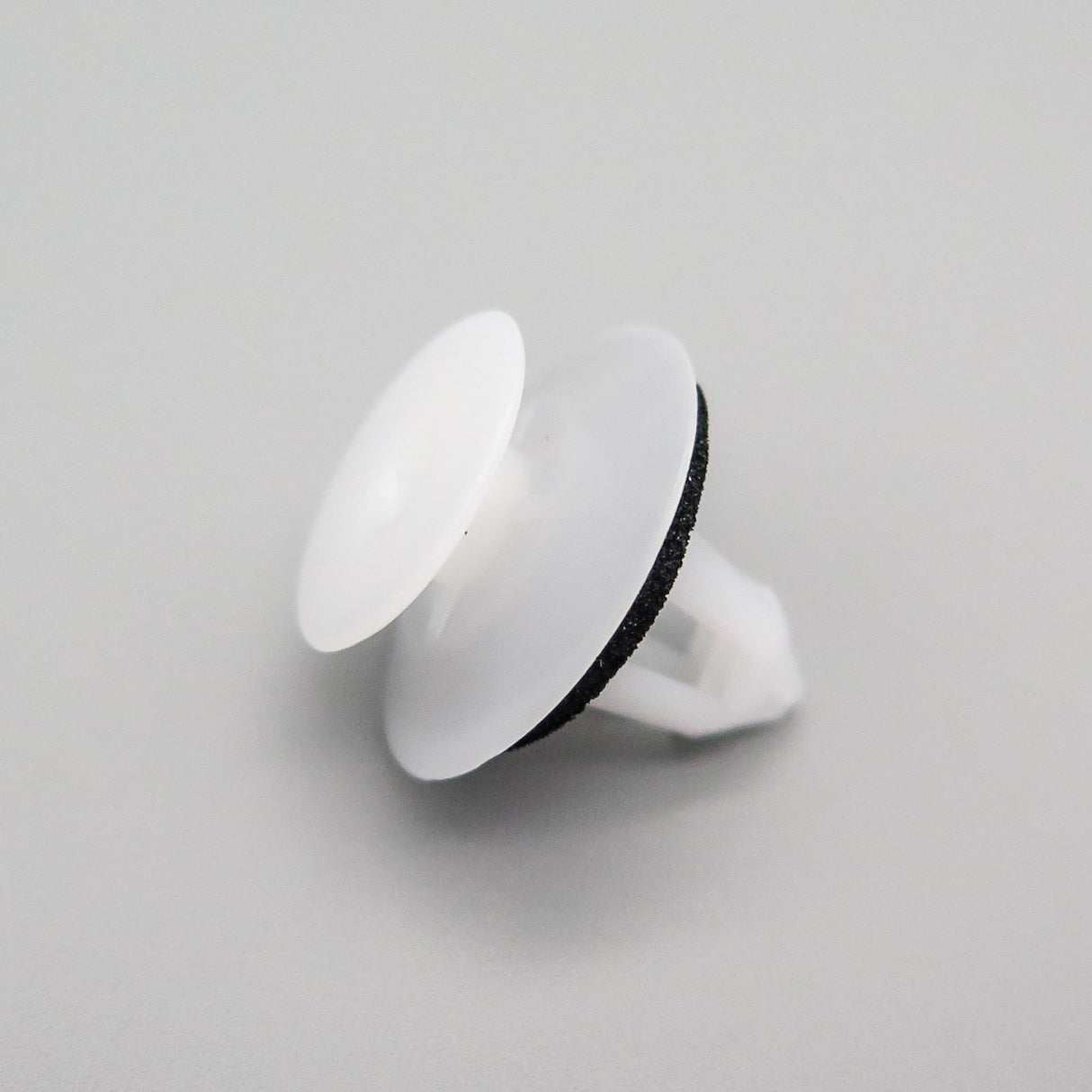 Moulding Clip with Washer, White - image 3