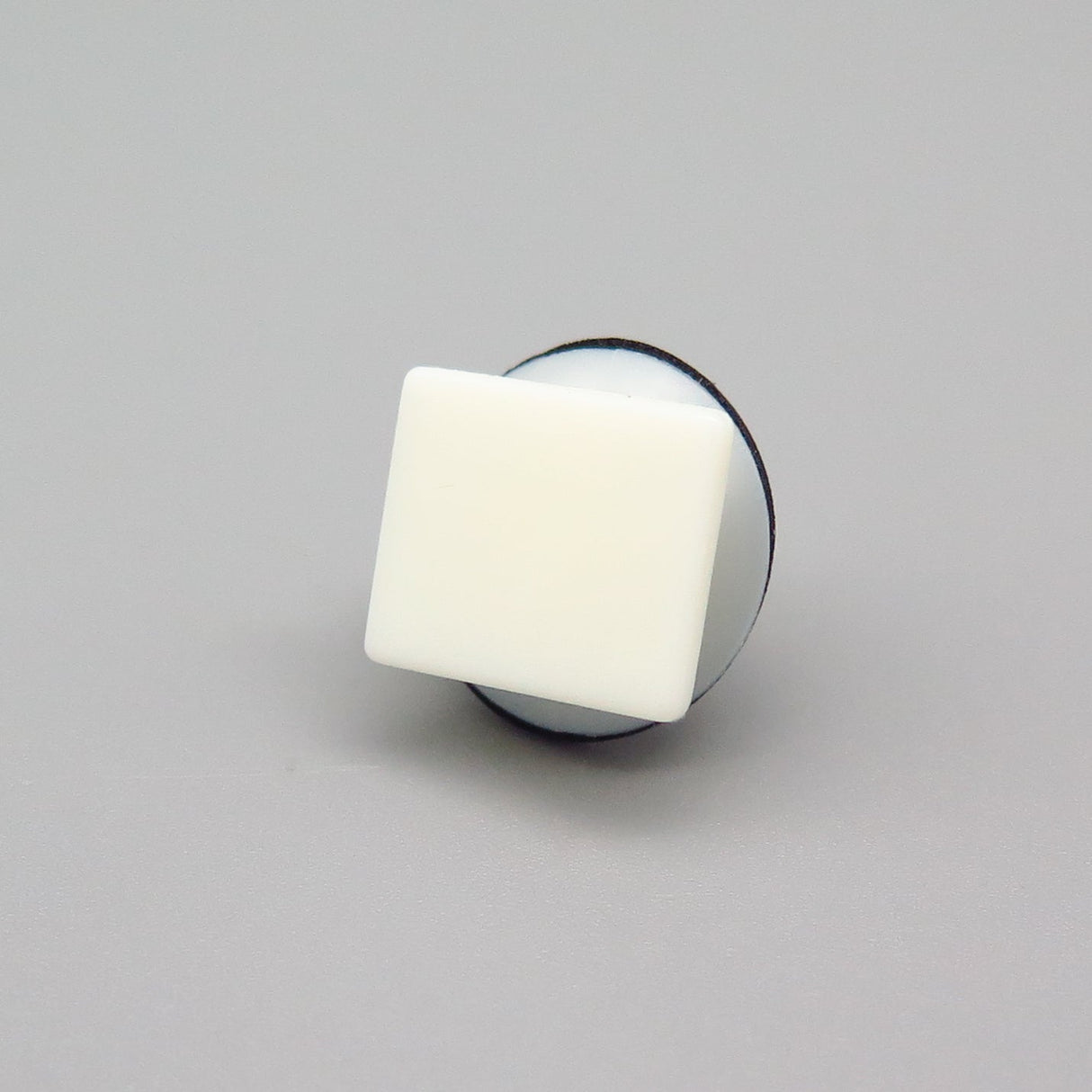 Hidden Trim Moulding Clip, White with Washer - image 2