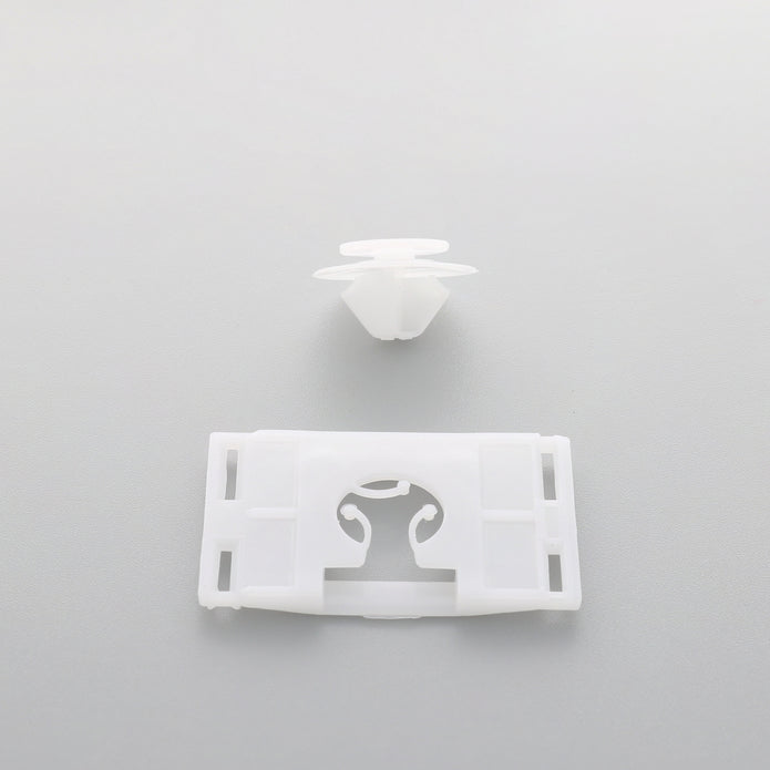 Side Moulding & Wheel Arch Flare Trim Clip, White - image 3
