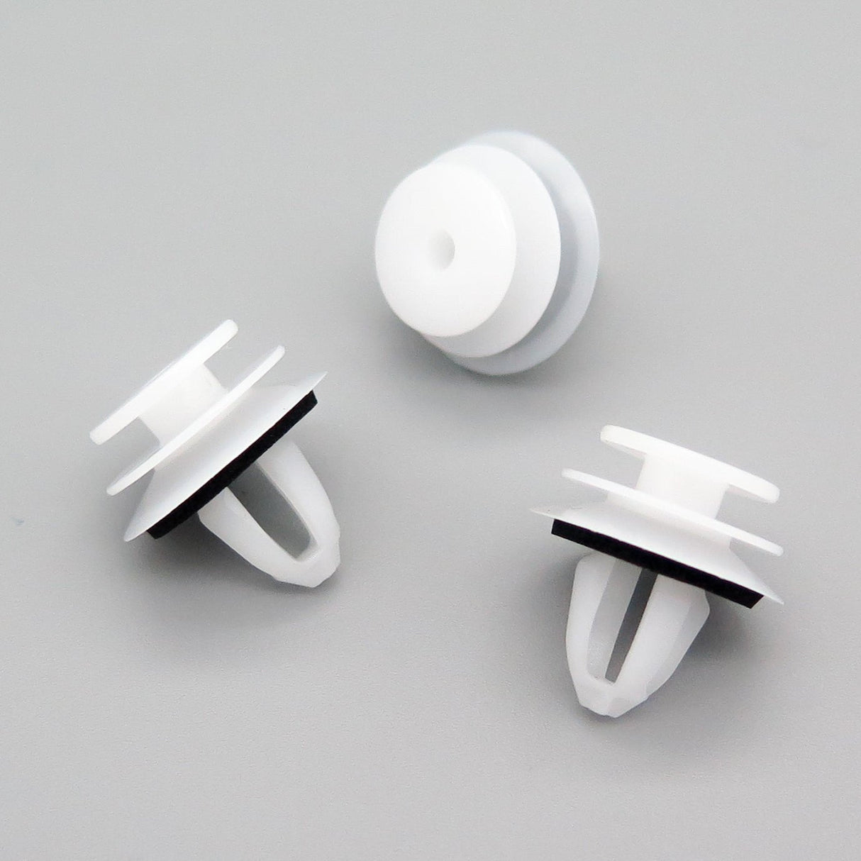 Trim Panel Clips, White with Washer