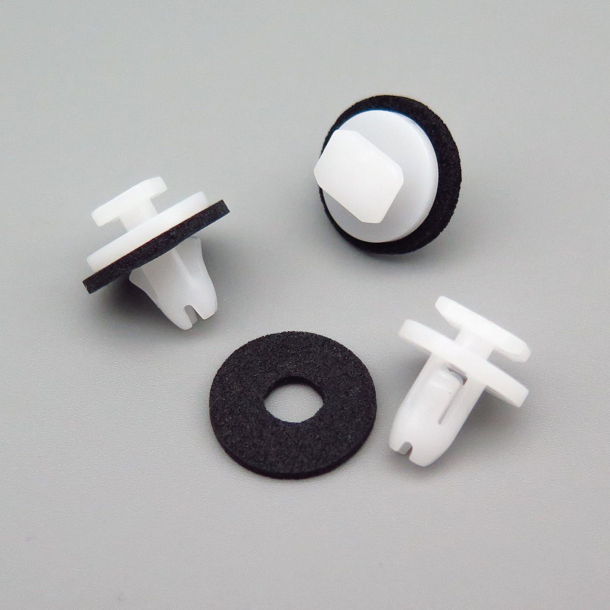 Trim Moulding Clips, White with Washer