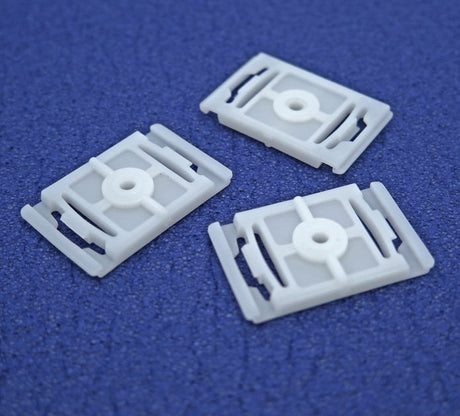 Plastic Fastener, Exterior Side Moulding Retainer