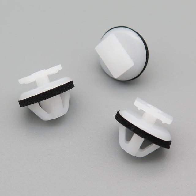 Moulding Clip, White with Washer
