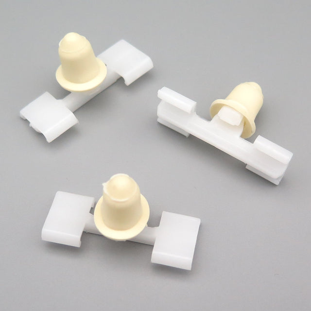 Side Body Moulding Clips, White with Rubber Grommet