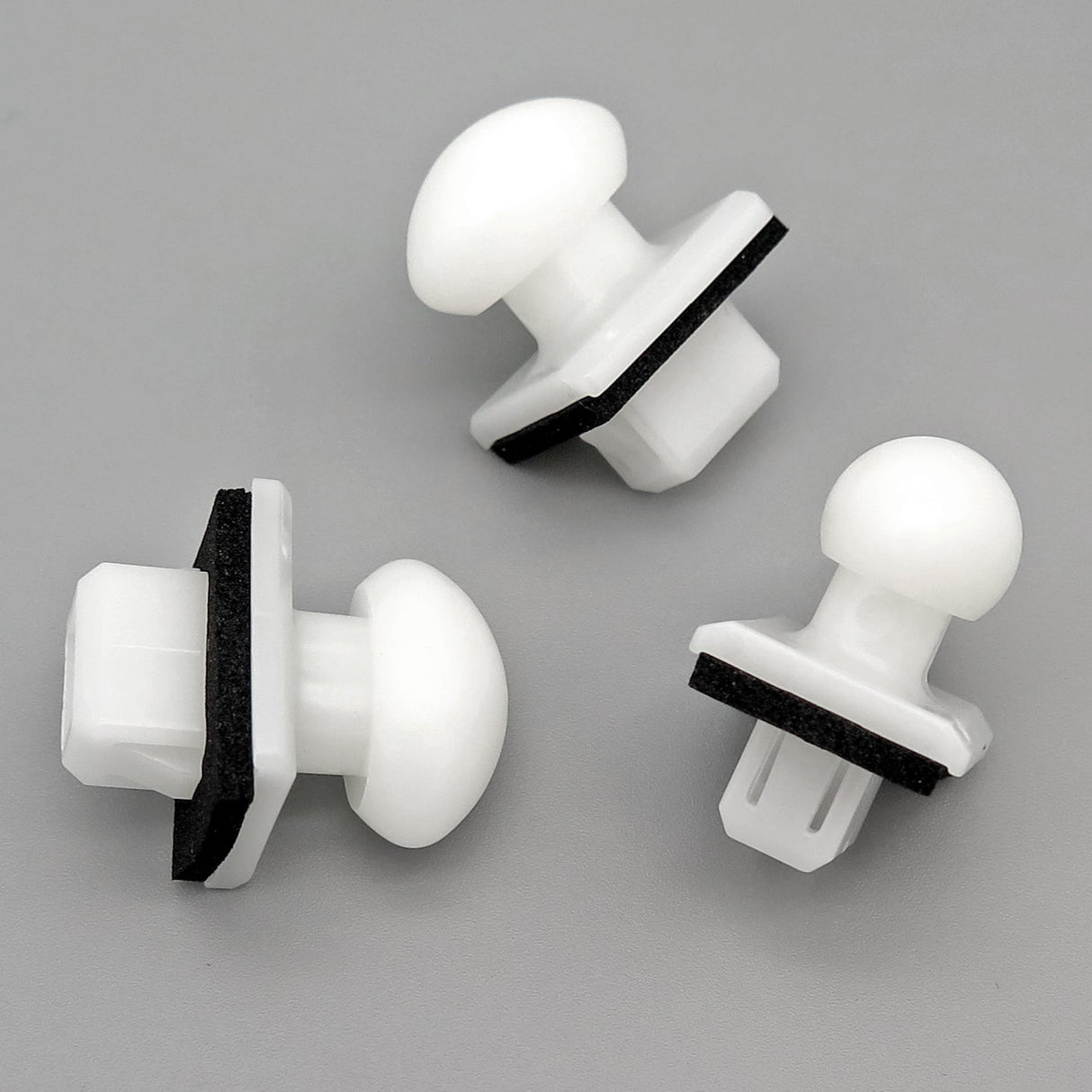 Bumper Slider Clip, White with Washer