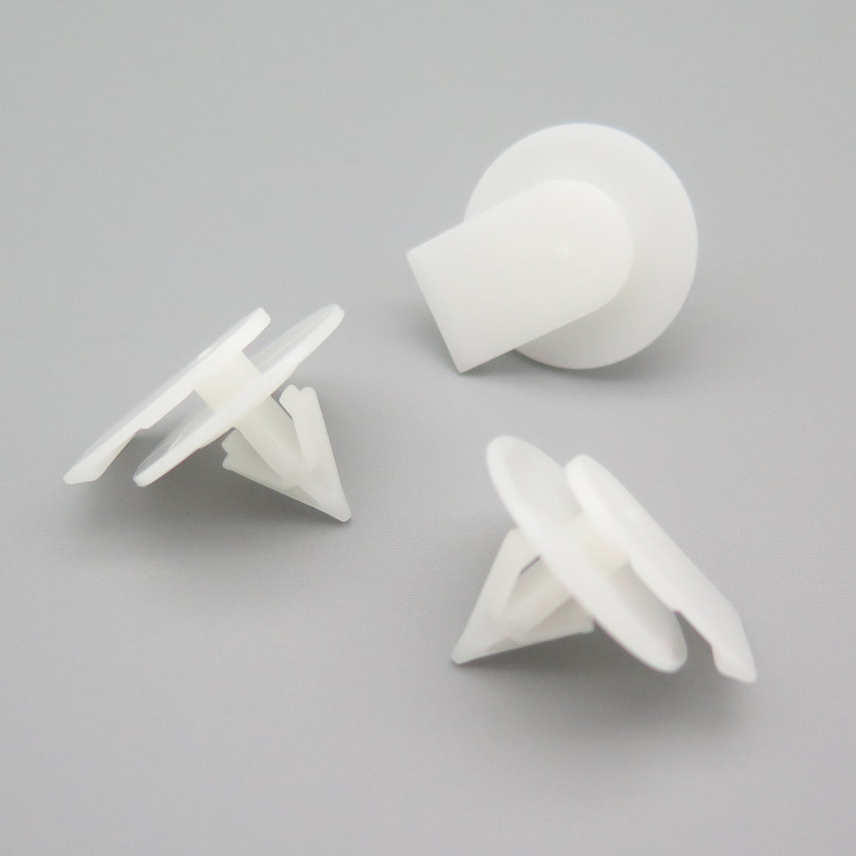 Exterior Trim Moulding Clip, White
