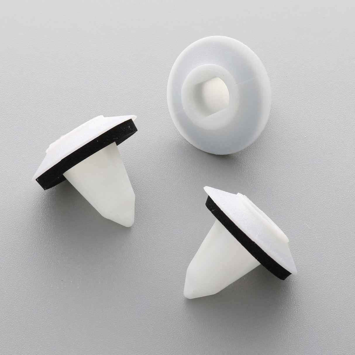 Insert Grommet, White with Washer