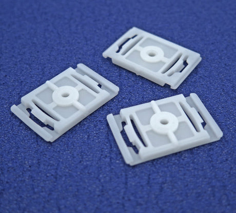 Plastic Fastener, Exterior Side Moulding Retainer