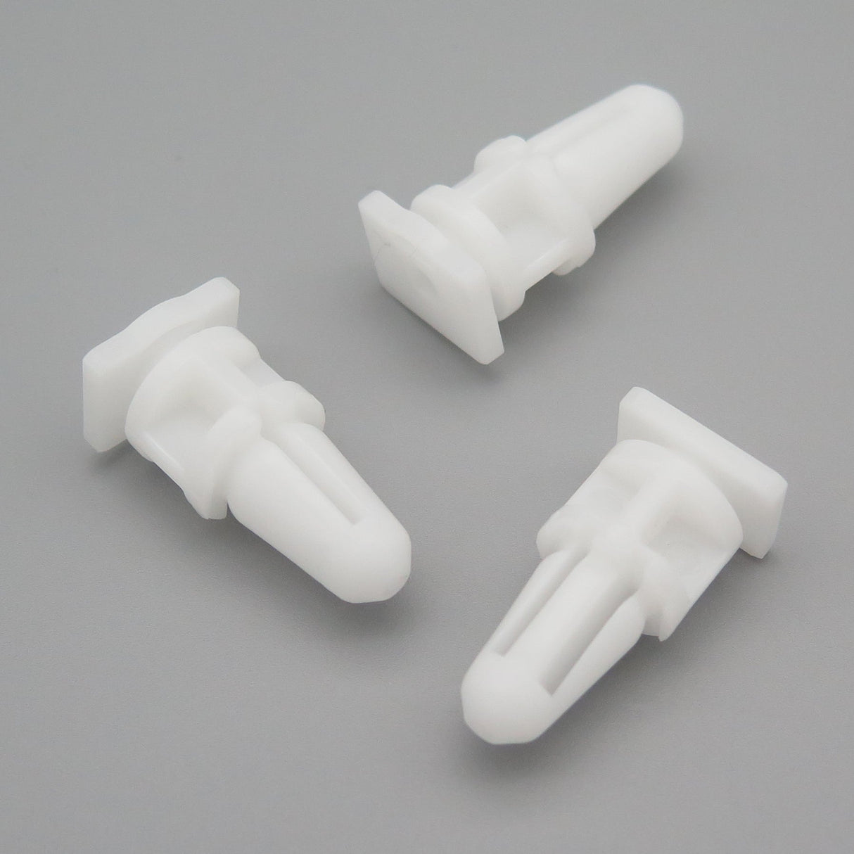 Door Sill & Interior Trim Clip, White
