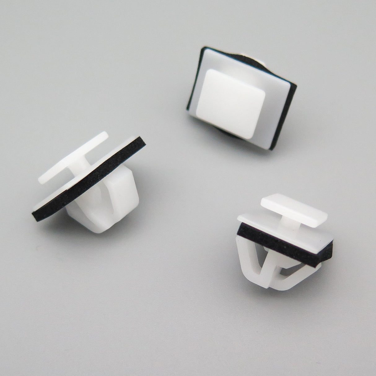 Exterior Trim Moulding Clip, White
