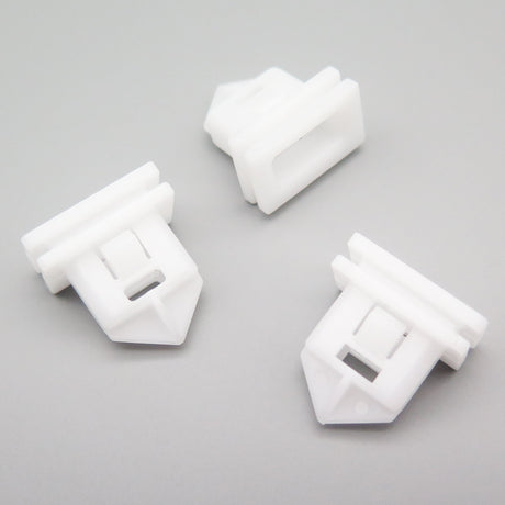 Side Skirt & Sill Moulding Clips, White