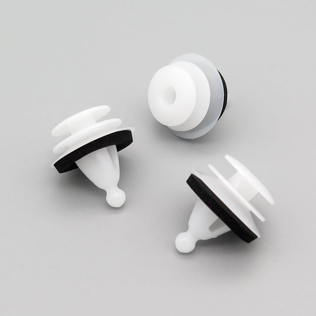 Exterior Moulding Clip, White with Washer