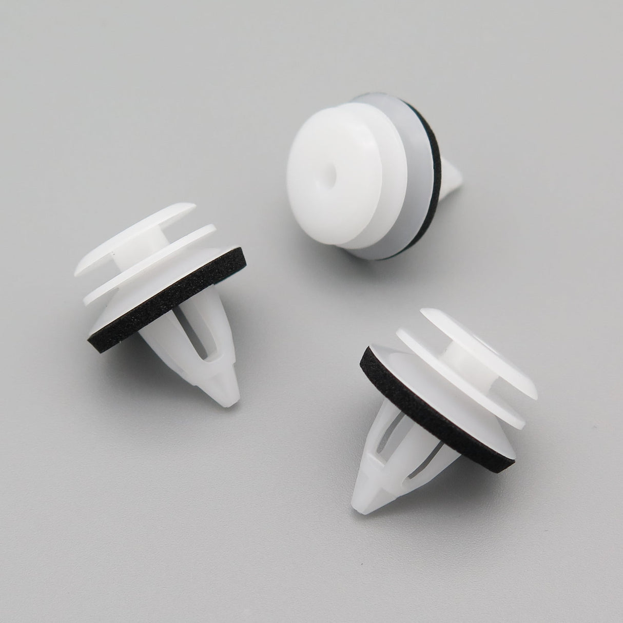 Plastic Trim & Moulding Clip, White, With Washer